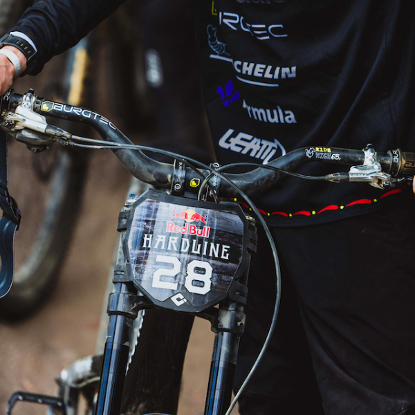 BURGTEC RIDE HIGH ハンドル Review: Burgtec Ride High Handlebars | The Loam Wolf