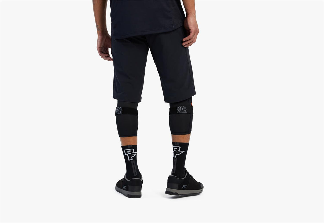 Indy_Shorts_Black_rotation_2_pdp_3x-2100x1449-446c